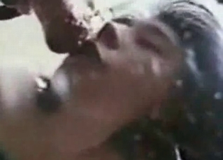 Horse gives her a hot, sticky facial