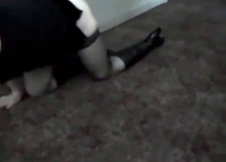 Dog sure knows how to pleasure a lady orally