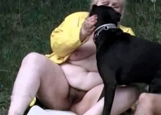 Outdoors sex for a depraved boxer