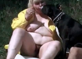 Outdoors sex for a depraved boxer